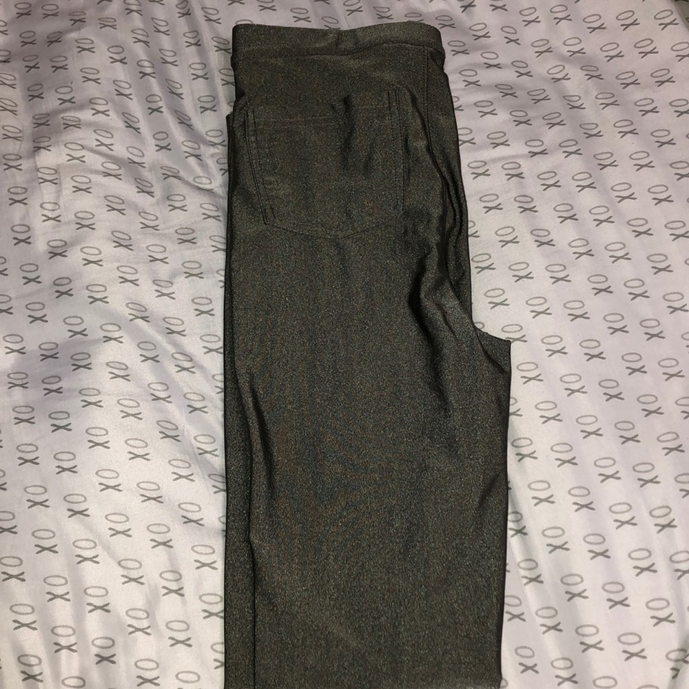 Grey pants leggings feeling